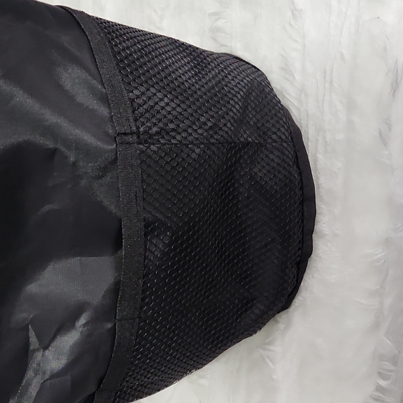 Soft pull string makeup bag - Picture 5 of 5